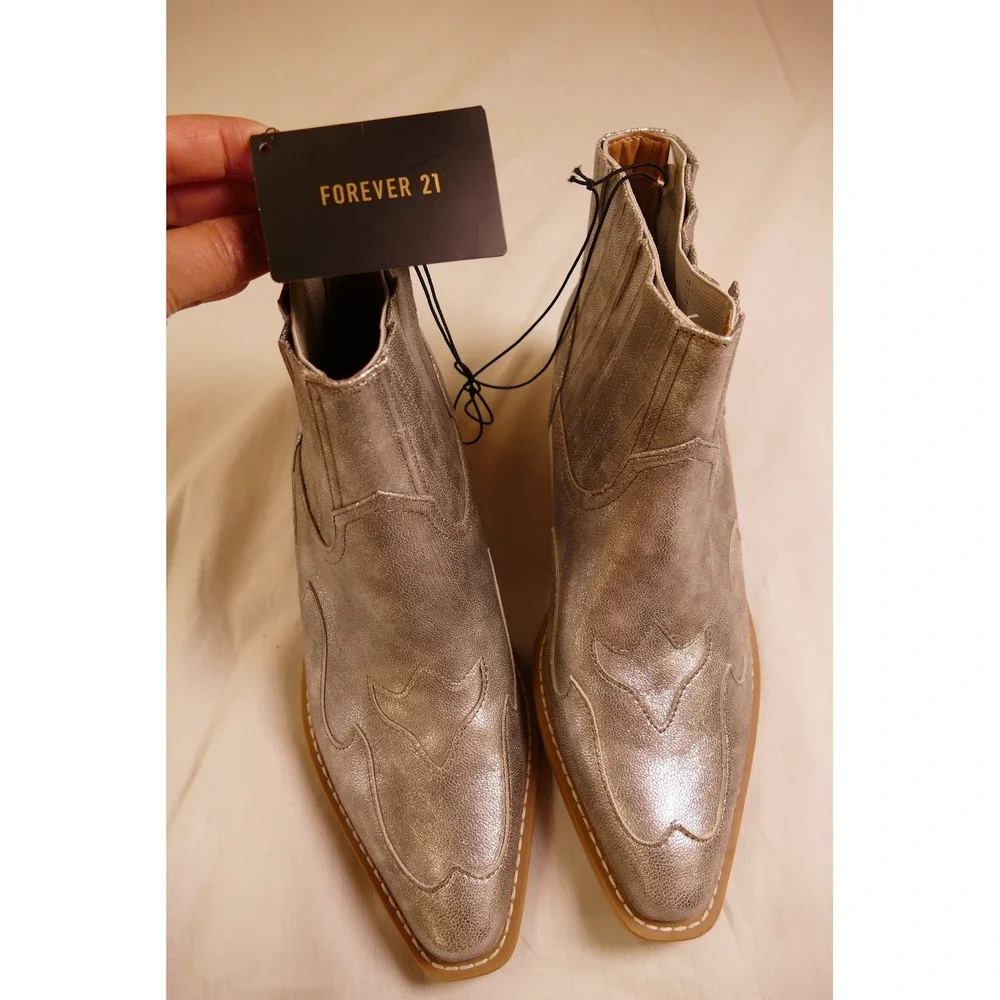 Forever 21 Silver Metallic Western Ankle Boots,Cowboy Booties, Size 8 minimalist
